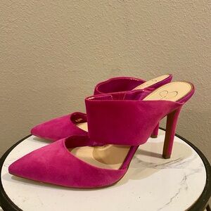 Jessica Simpson Fuchsia Suede Heels